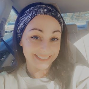 Meet your Posher, Alycia